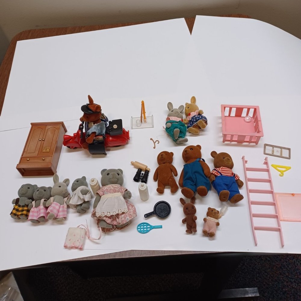 25 pc  Lot Of Epoch Calico Critters Furniture Accessories Vintage Sylvanian